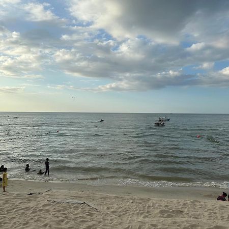 Beach Resort Home Stay Sri Sayang Apartment Batu Ferringhi 2Bedroom Luaran gambar