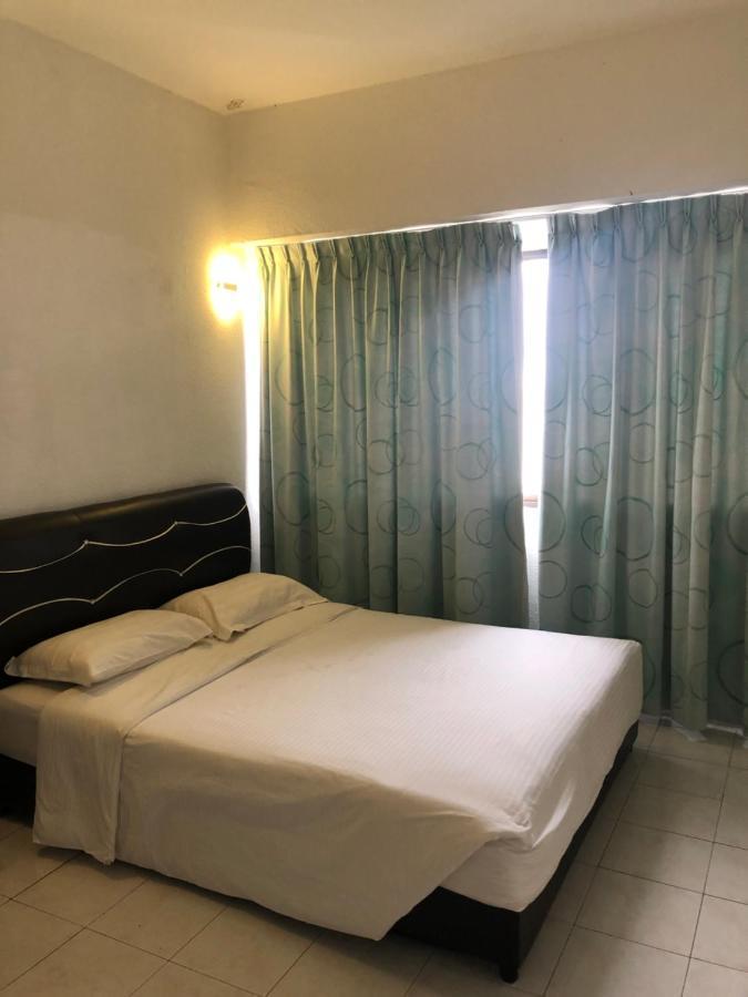 Beach Resort Home Stay Sri Sayang Apartment Batu Ferringhi 2Bedroom Luaran gambar