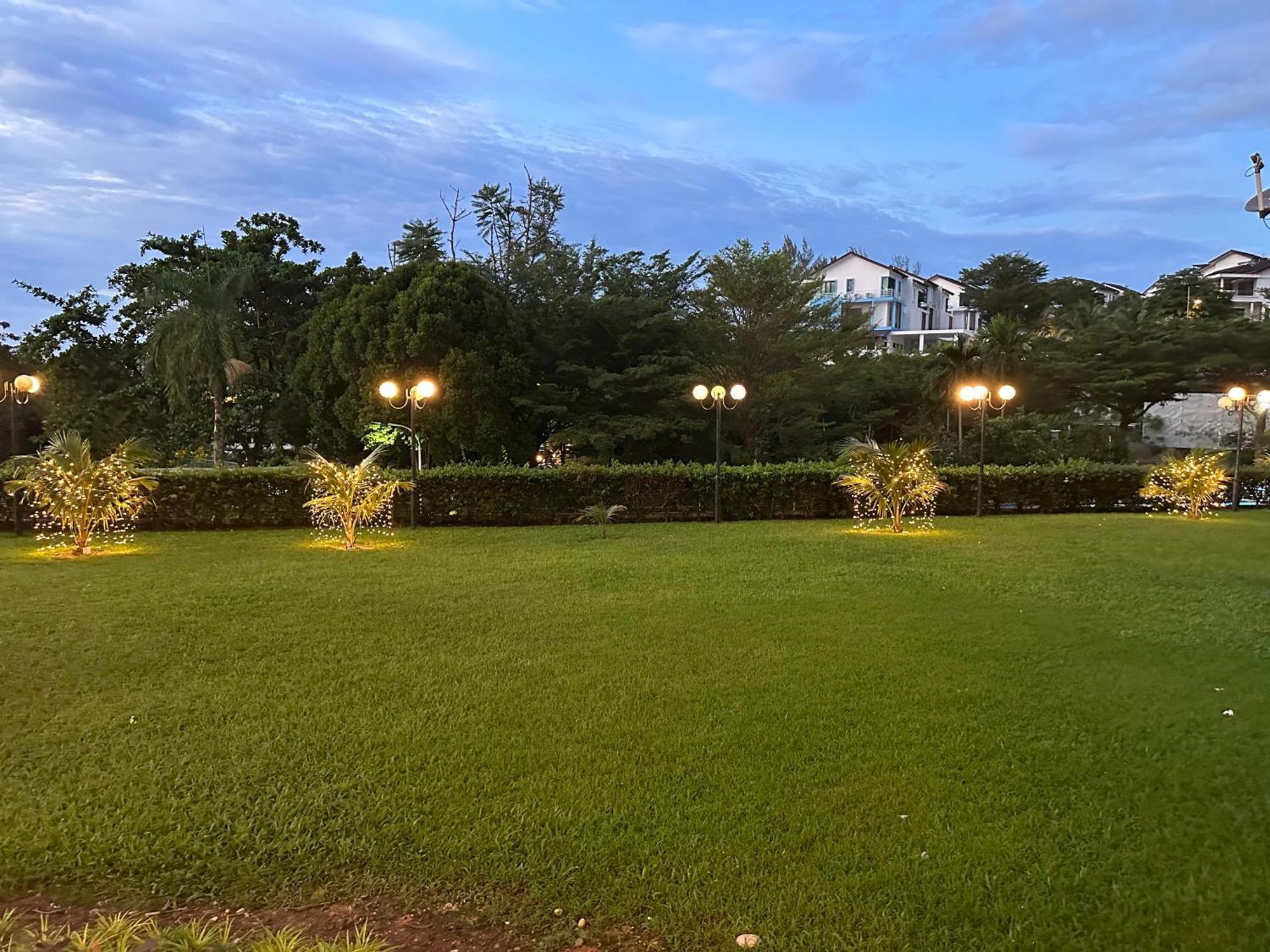 Beach Resort Home Stay Sri Sayang Apartment Batu Ferringhi 2Bedroom Luaran gambar
